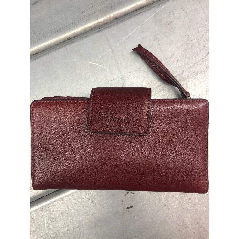 Fossil Womens Leather Wallet Maroon Snap Button Closure Clean